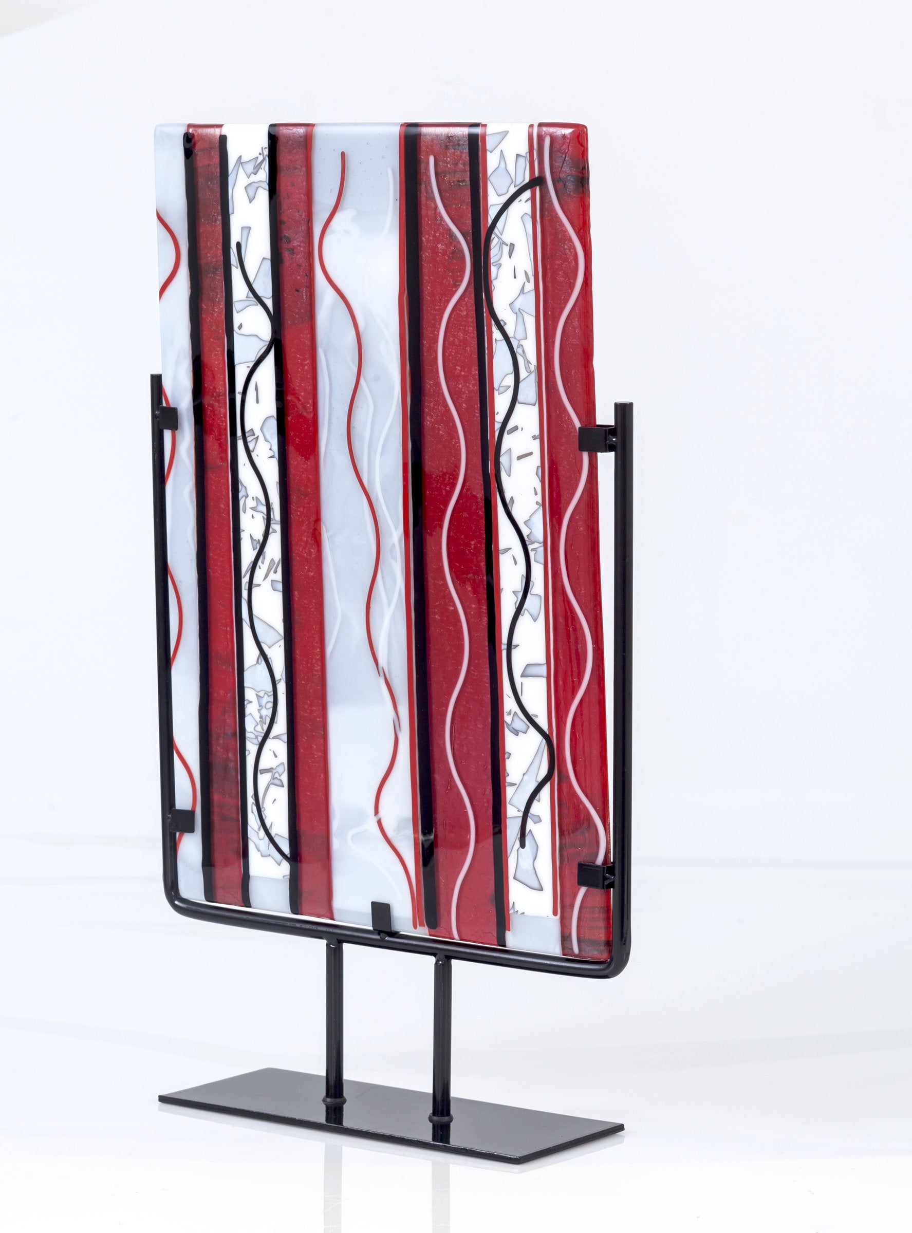 Symphony In Red and White