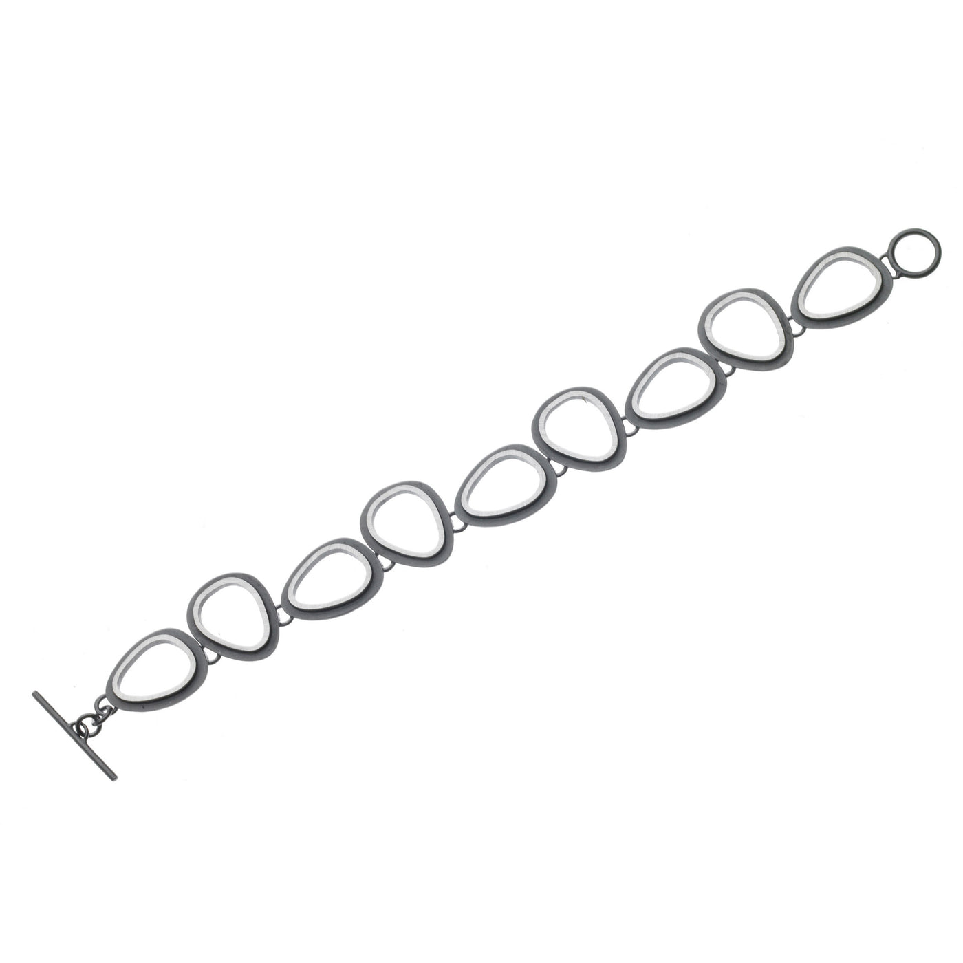Organic ovals link bracelet | Photo by Marty Doyle