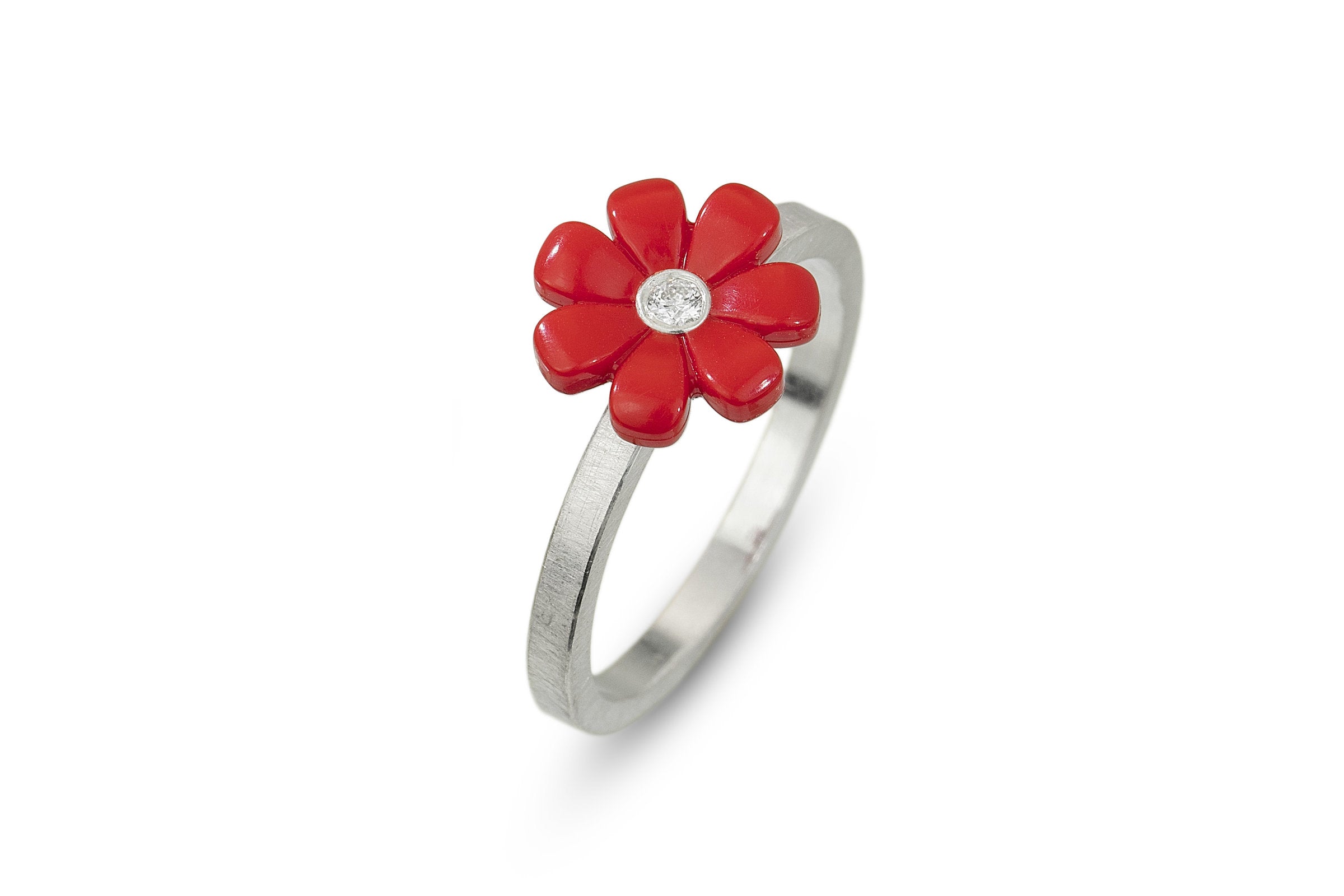 Daisy and Diamond Ring