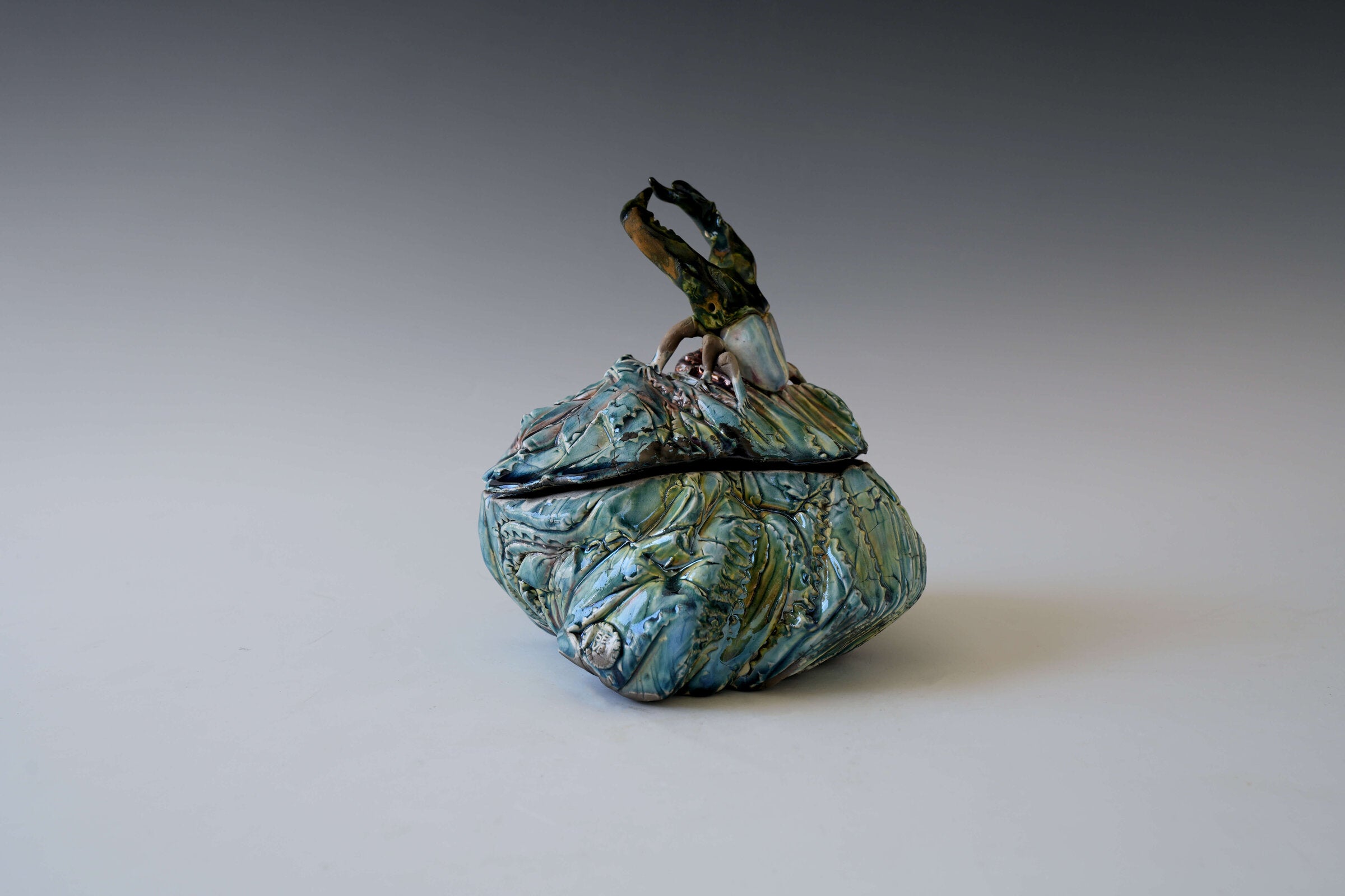 Quiet Guardian Kurinuki Jar