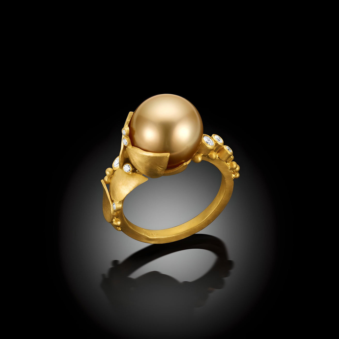 Golden Pearl Leaf Ring