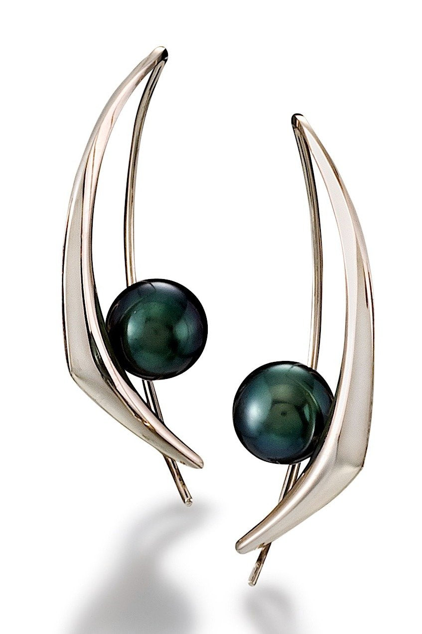 14K White Gold with Tahitian Black Pearls