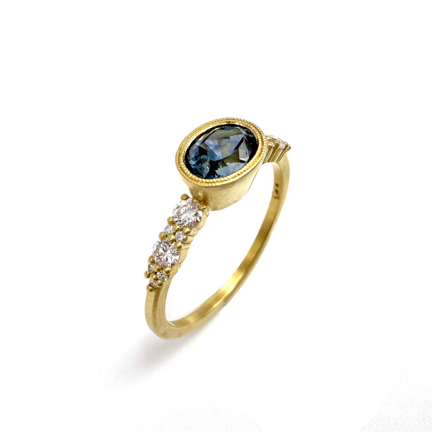 Oval Montana Sapphire Westport Ring