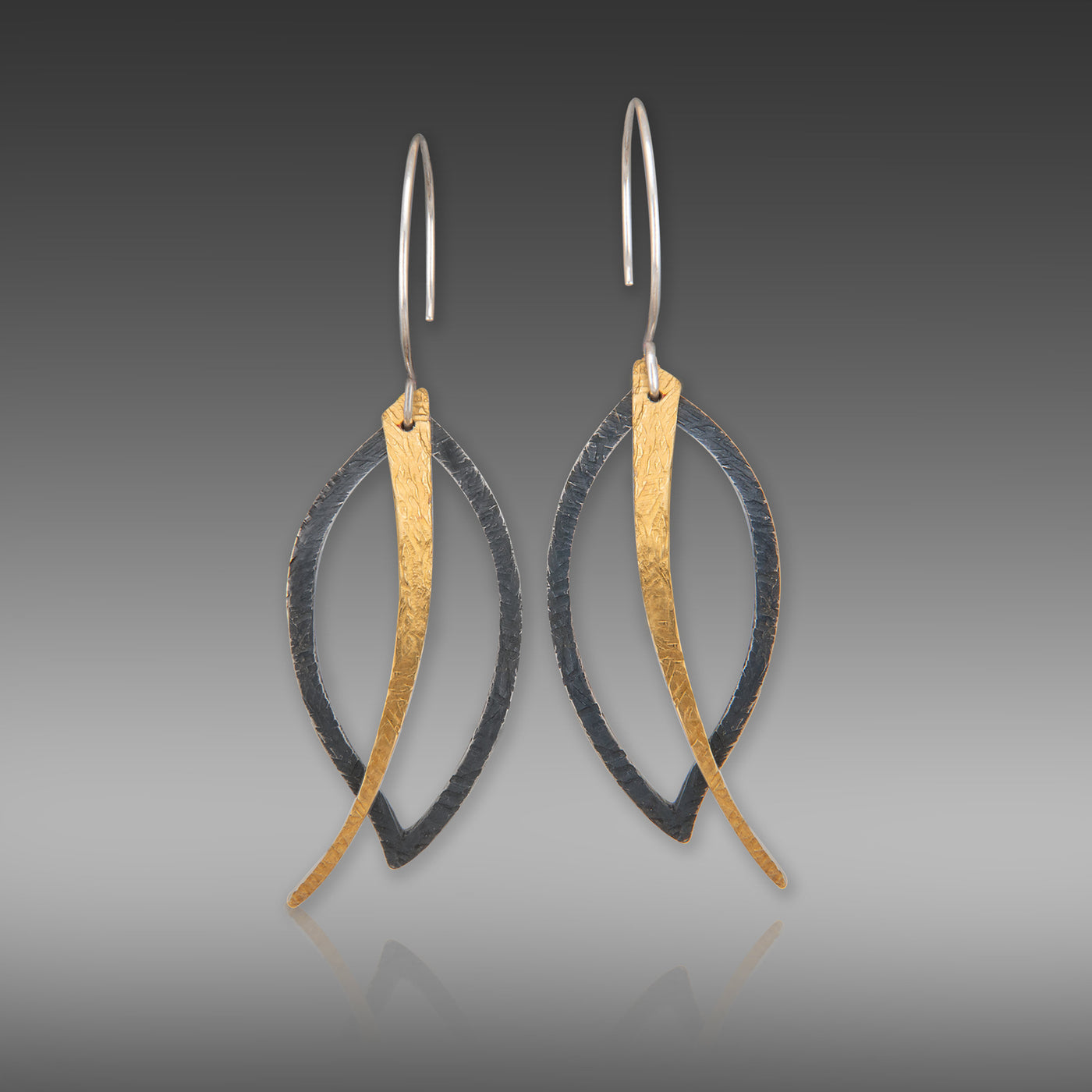 Hollow Leaf Keum-boo Earrings