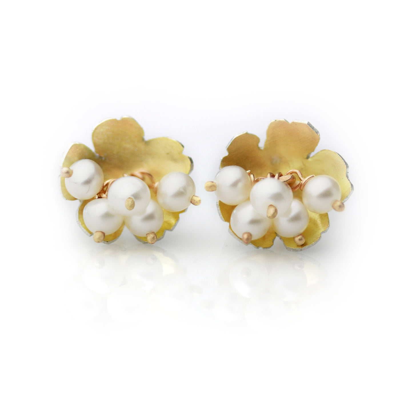 Golden Daisy Posts with Pearl Clusters