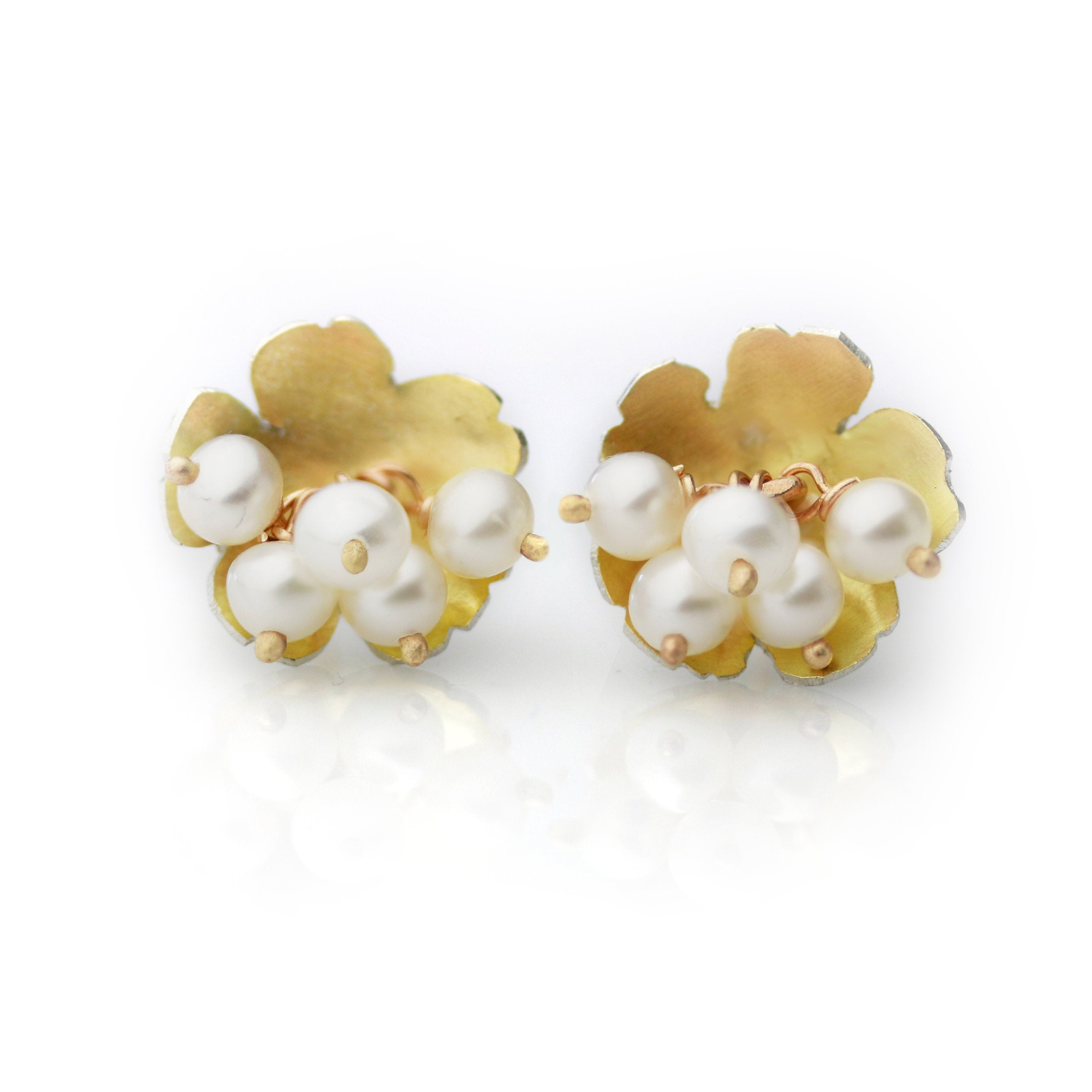 Golden Daisy Posts with Pearl Clusters