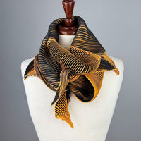 Black/Gold