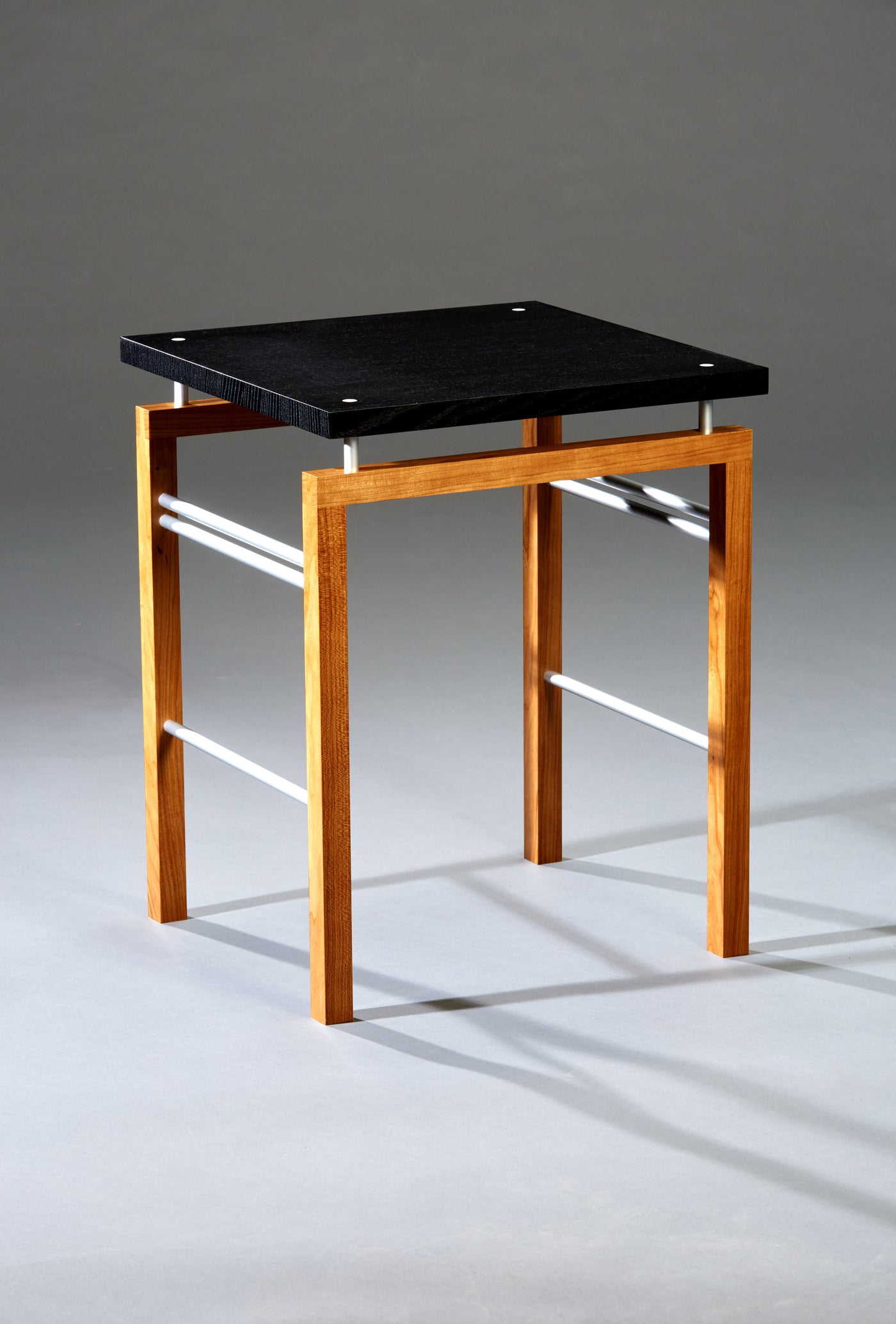 U Side Table