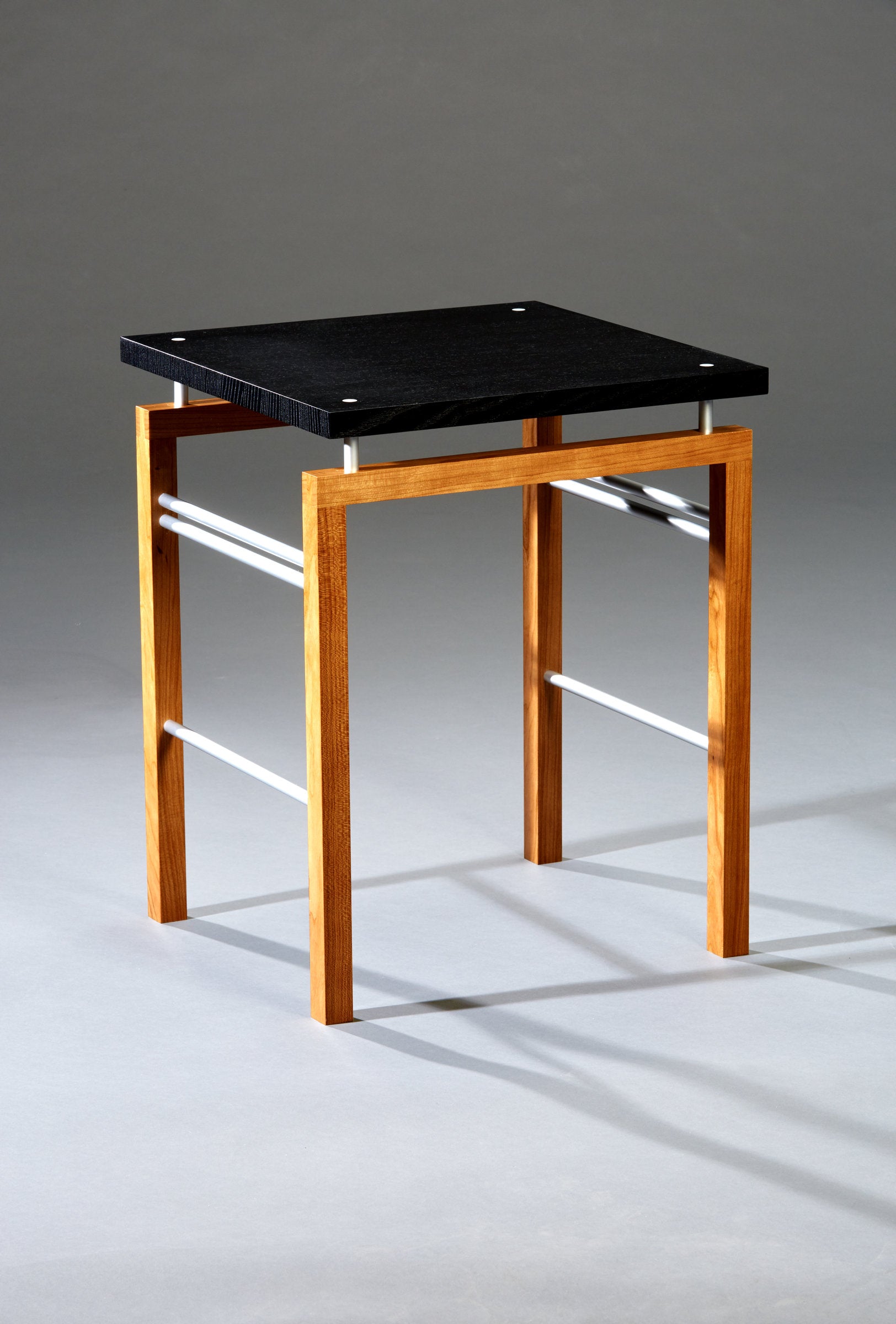 U Side Table