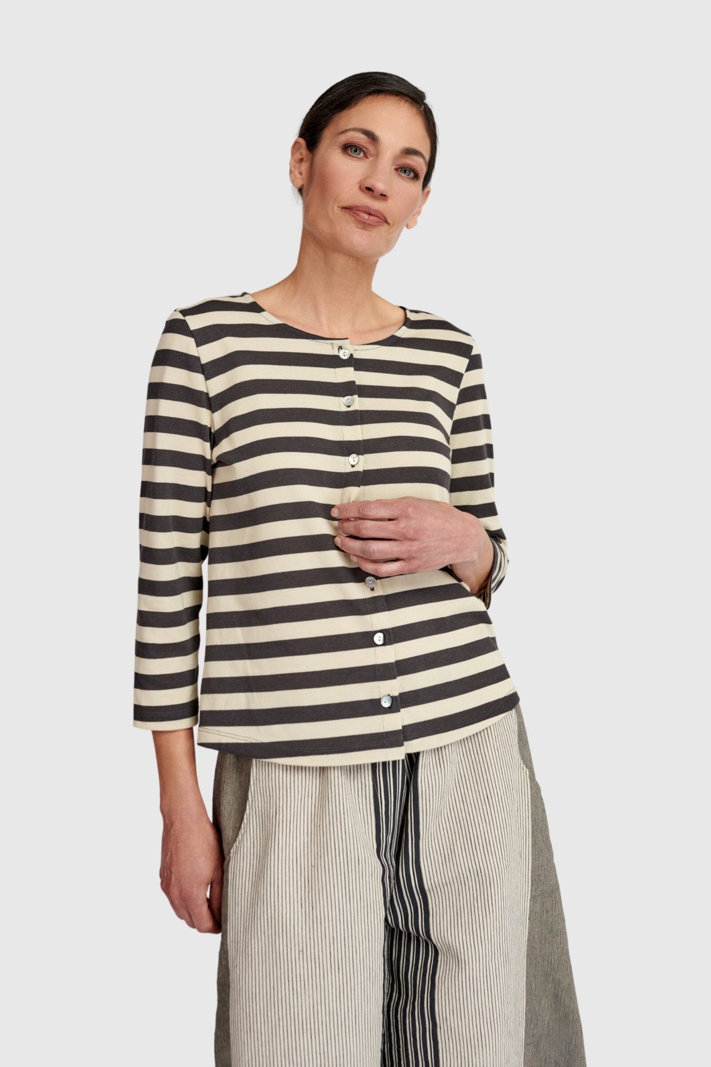 Cream/Gray Stripes