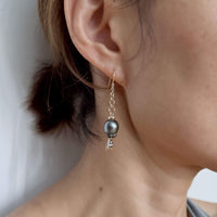 Delphine Pearl Earrings
