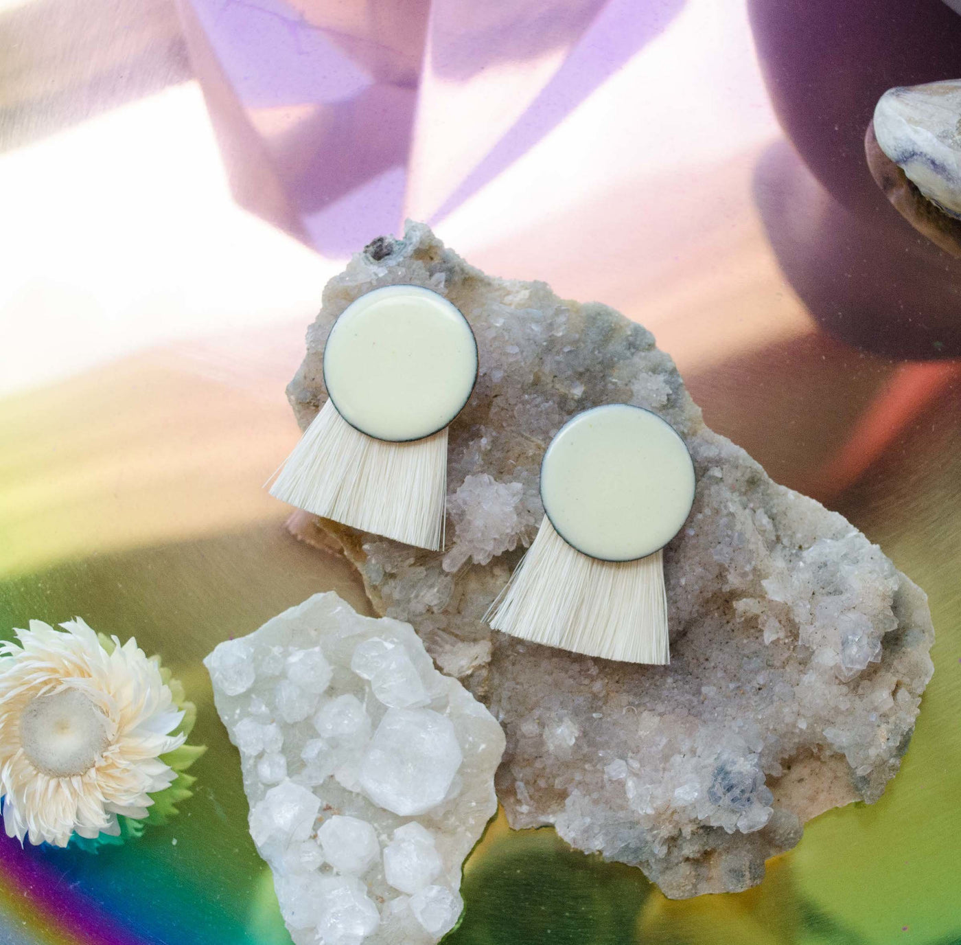 White Enamel & White Natural