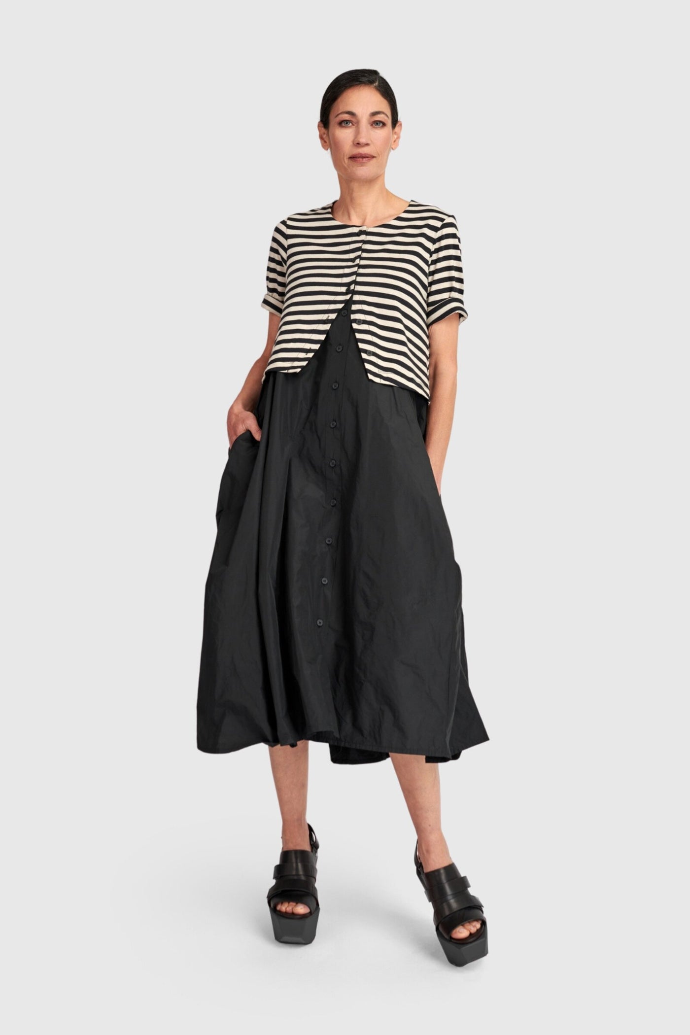 Black/Stripes