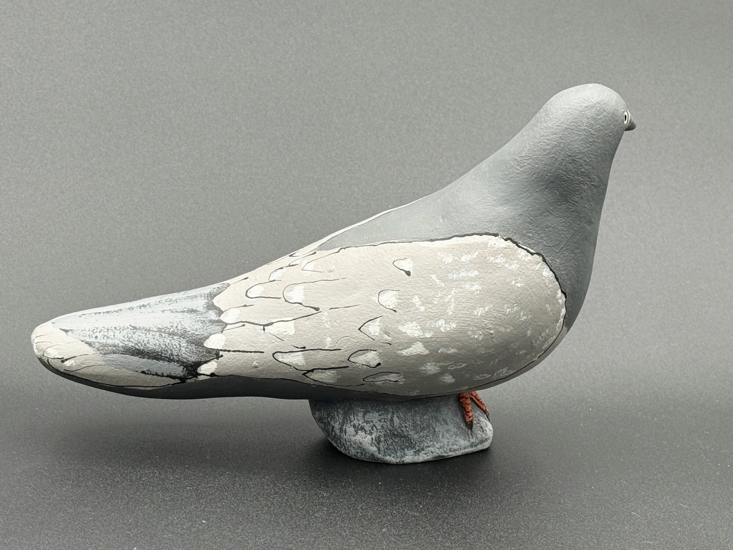 Pigeon Looking Left