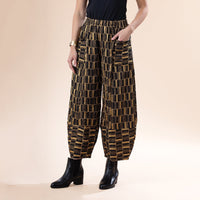 Crinkle Jacquard Harem Style Pants