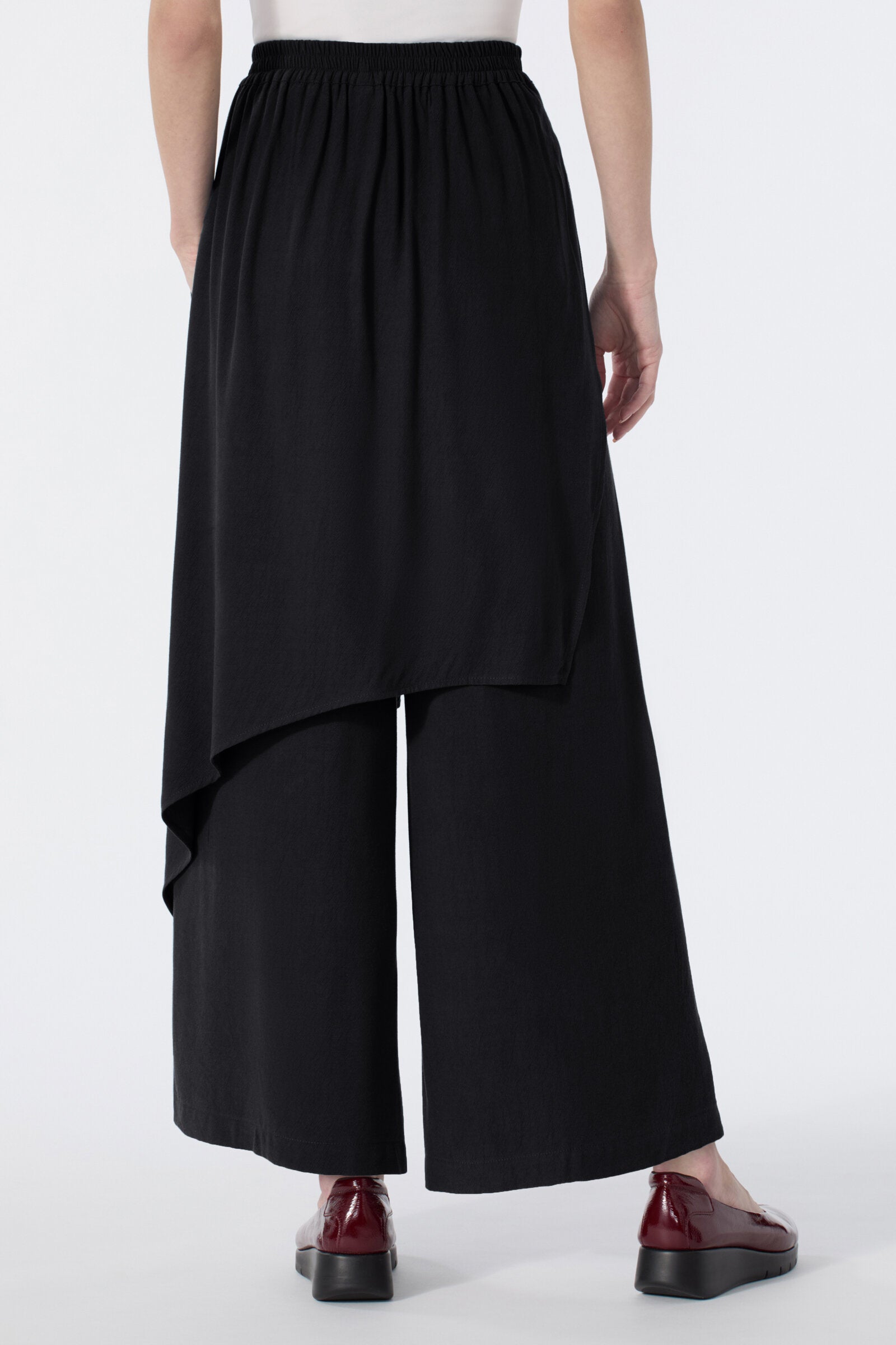 Sandwashed Pebble Elena Skirted Pant