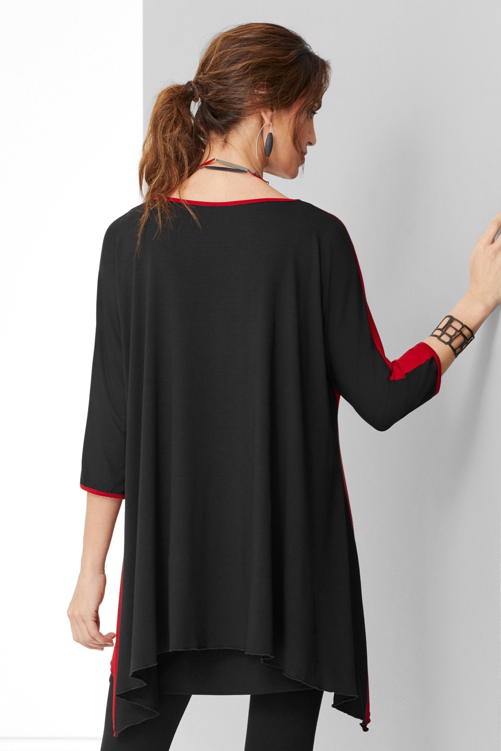 red/black, back view