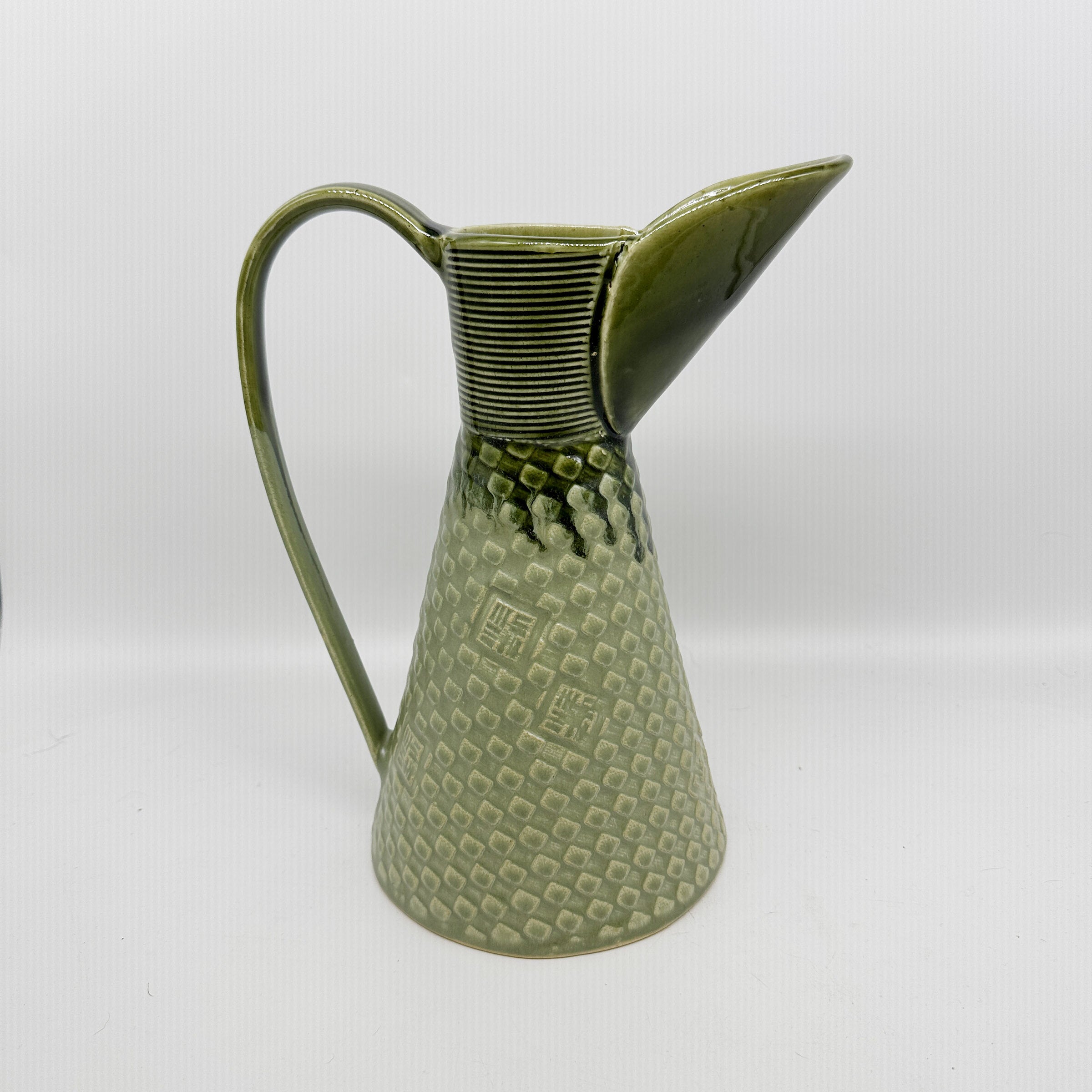 Embossed Duck Pitcher