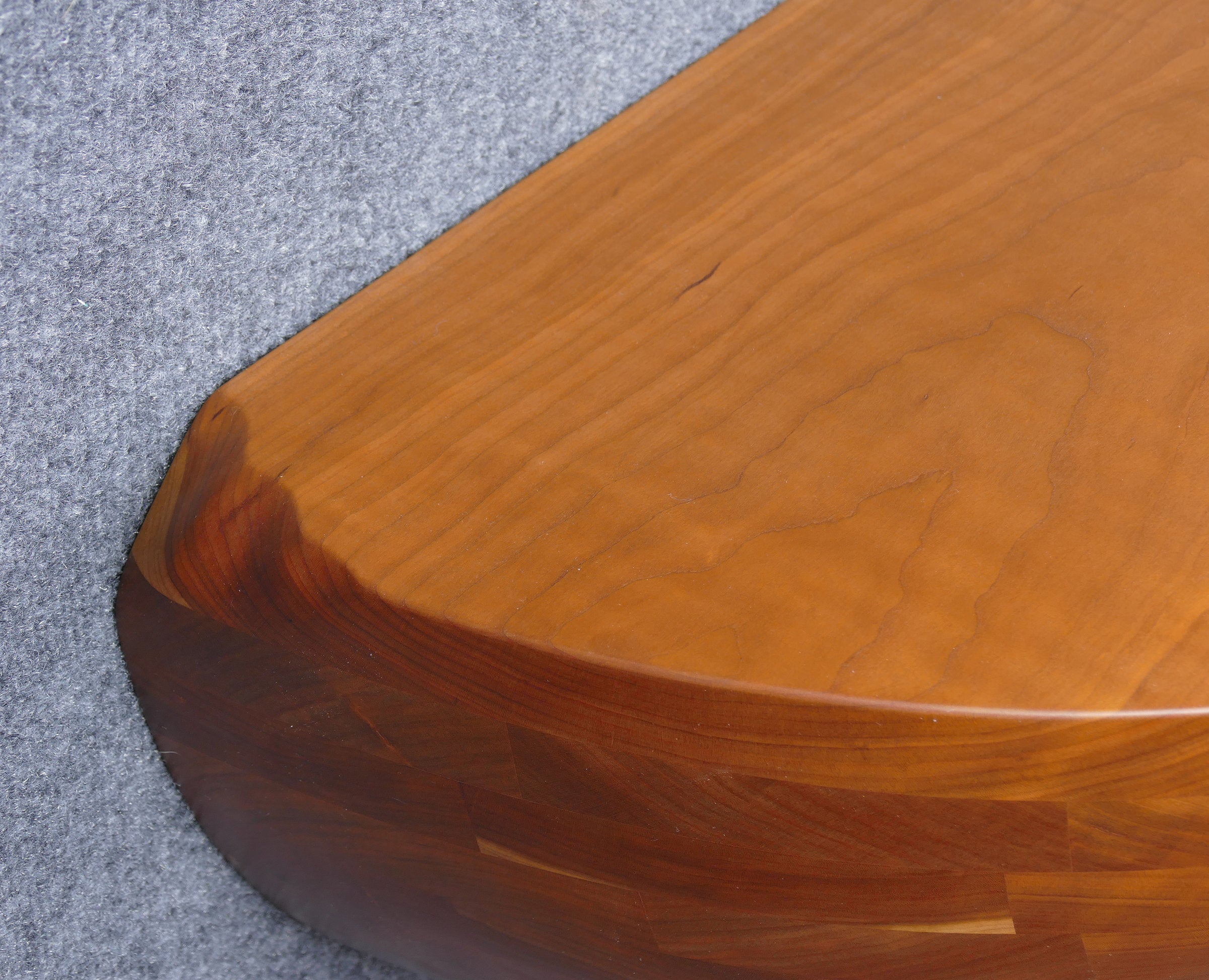 Round side detail
