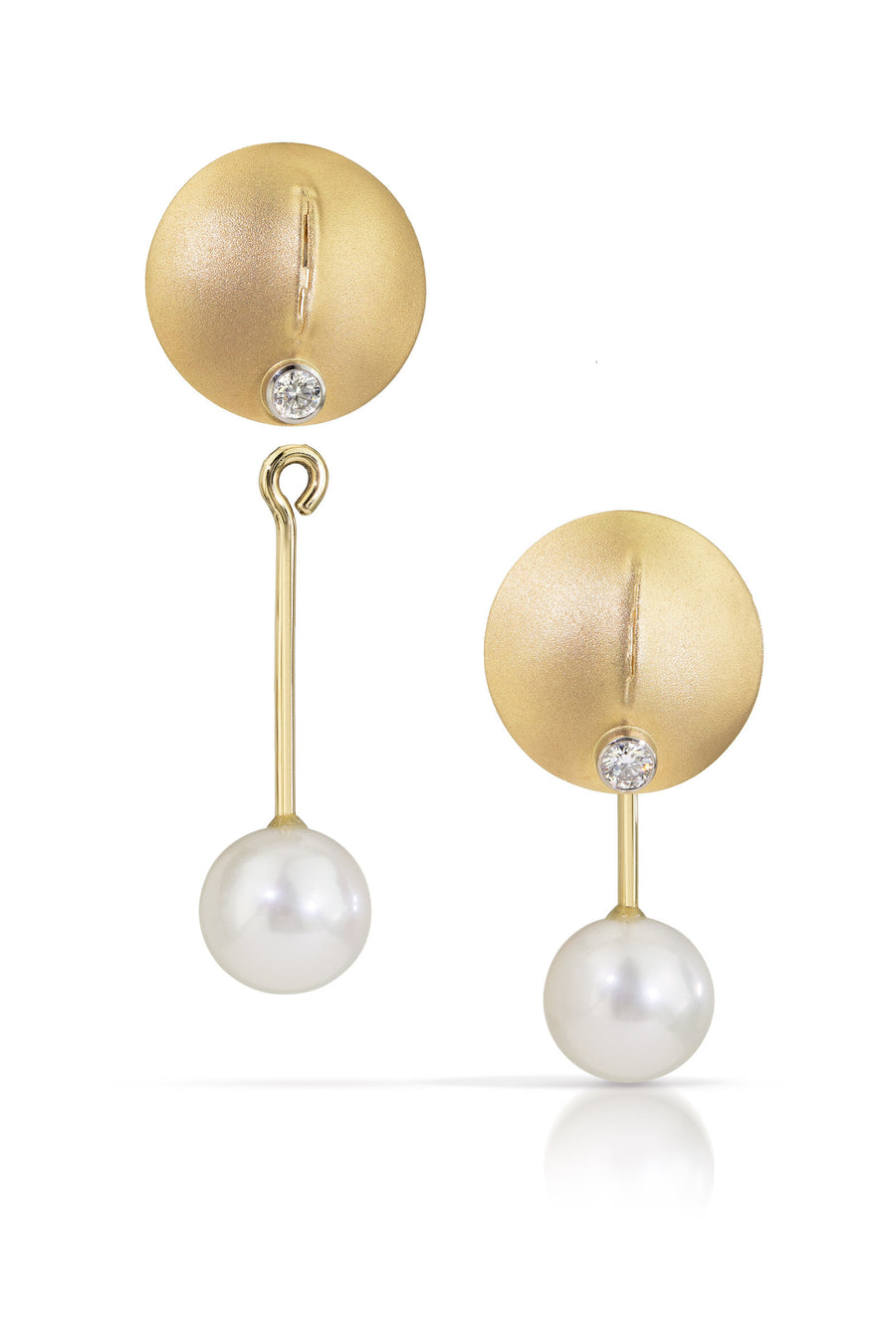 can be work with or without pearls | Photo by Cole Image