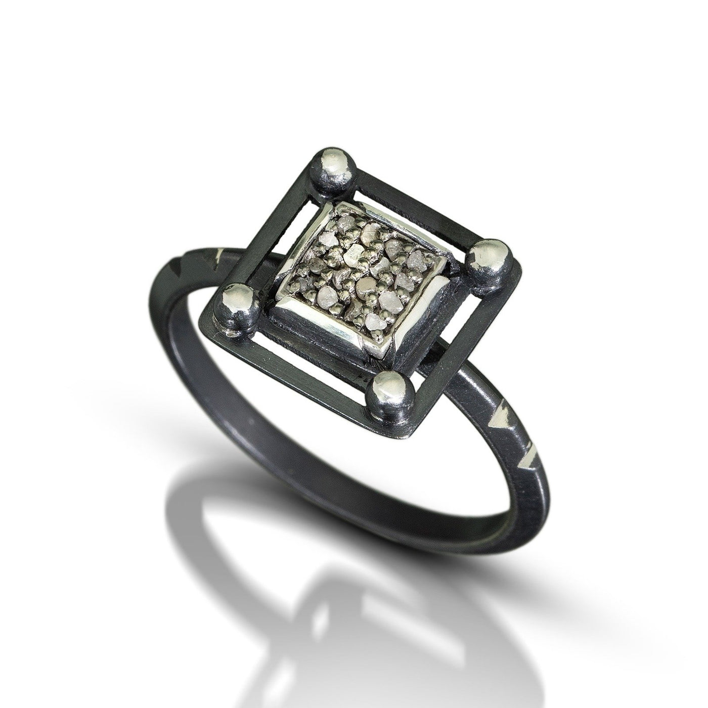 Square Geometric Ring