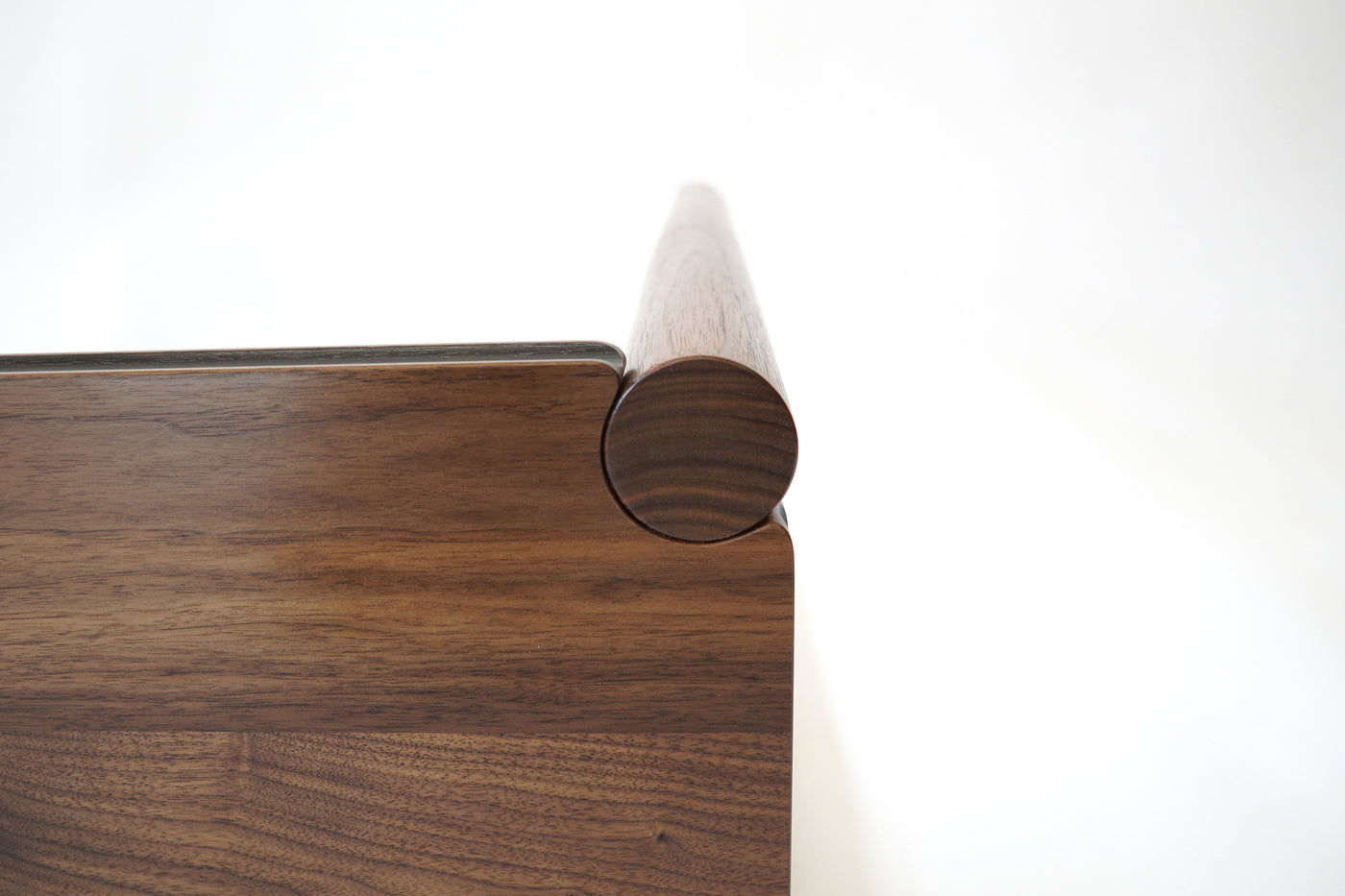 Aviateur Side Table, Walnut