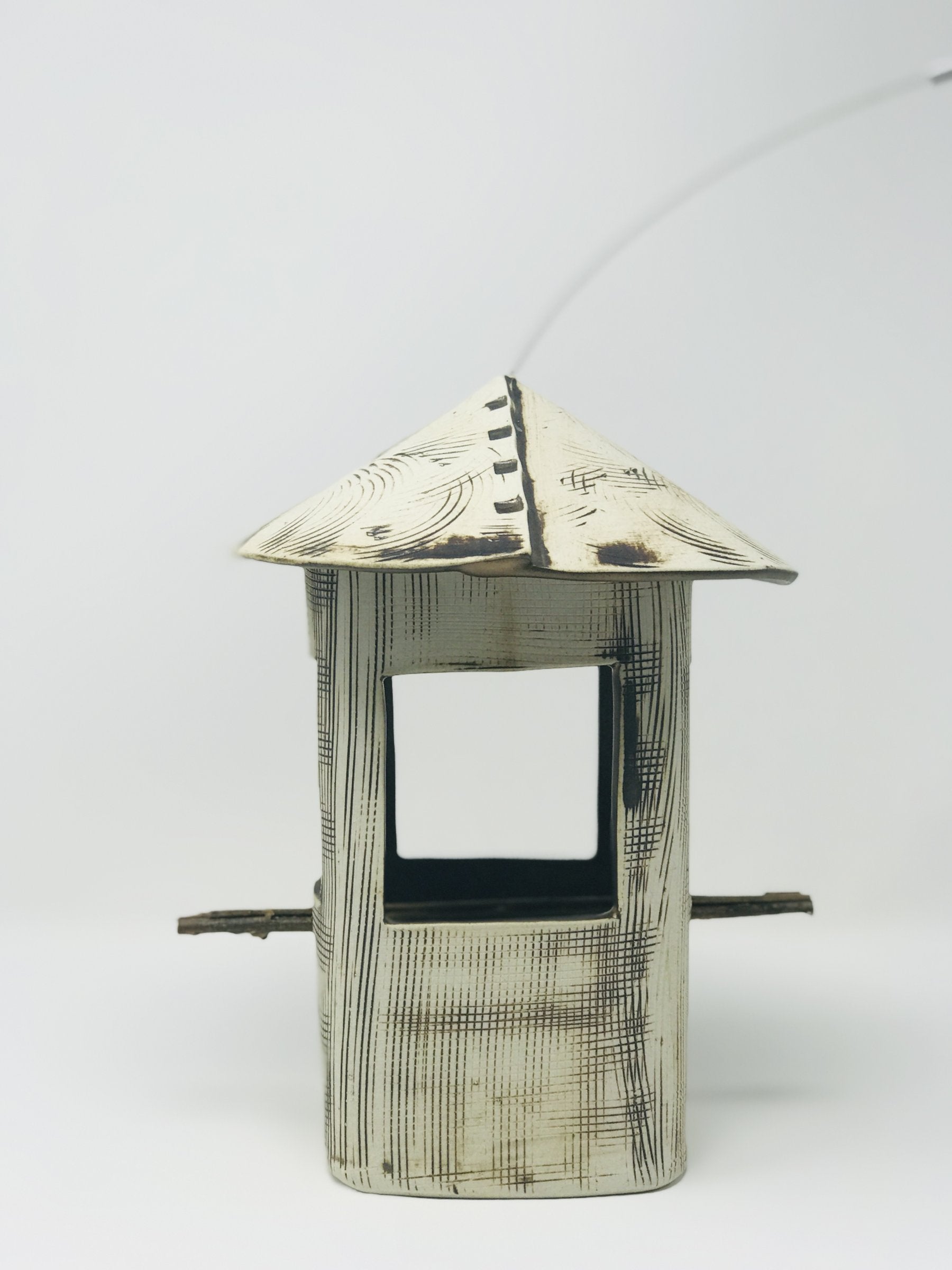 Textured Bird Feeder
