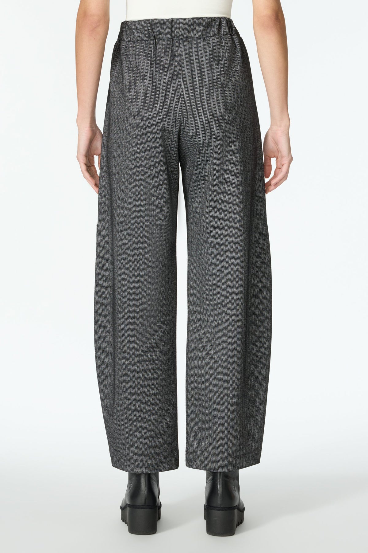 Herringbone Barrel Leg Pant