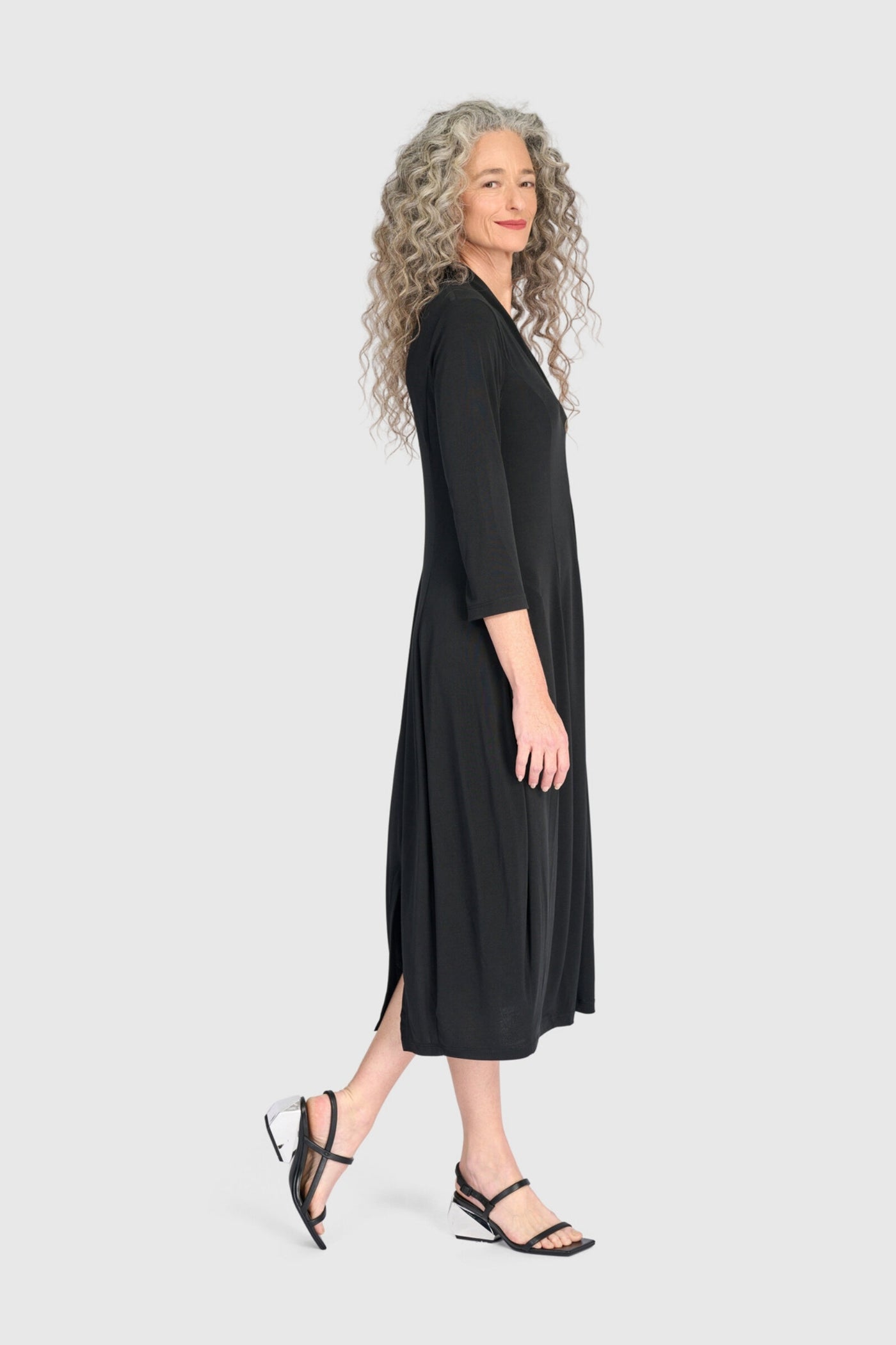 Essential 3/4 Sleeve Slinky Cocoon Dress