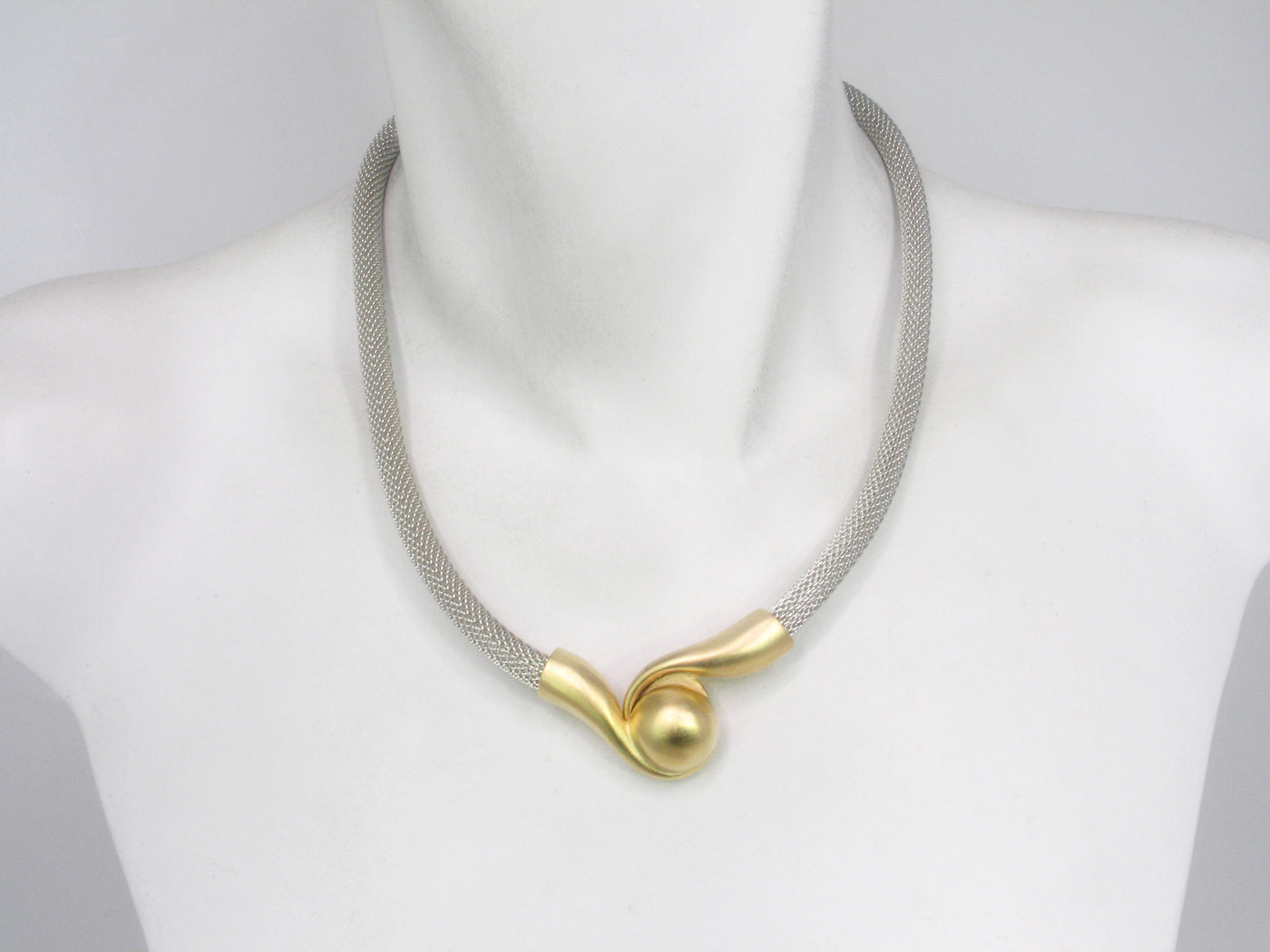 Rhodium/Gold Clasp