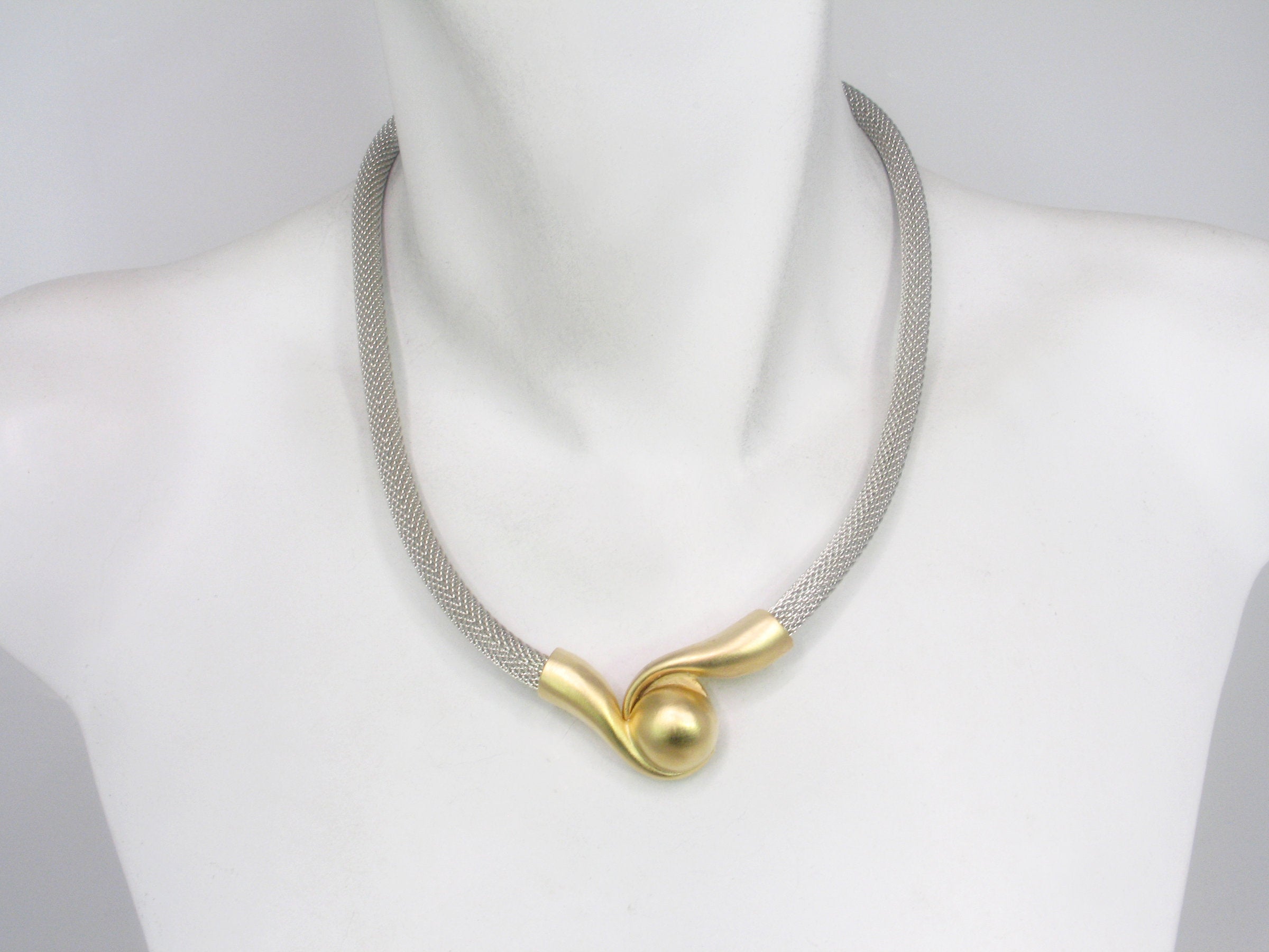 Rhodium/Gold Clasp
