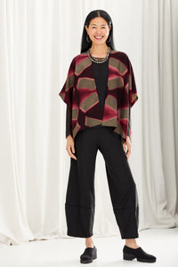 clay/bordeaux, shown with the essential mesh layering tee by cynthia ashby, the ponte dugout pant by spirithouse, and the wanderlust shoe by thierry rabotin