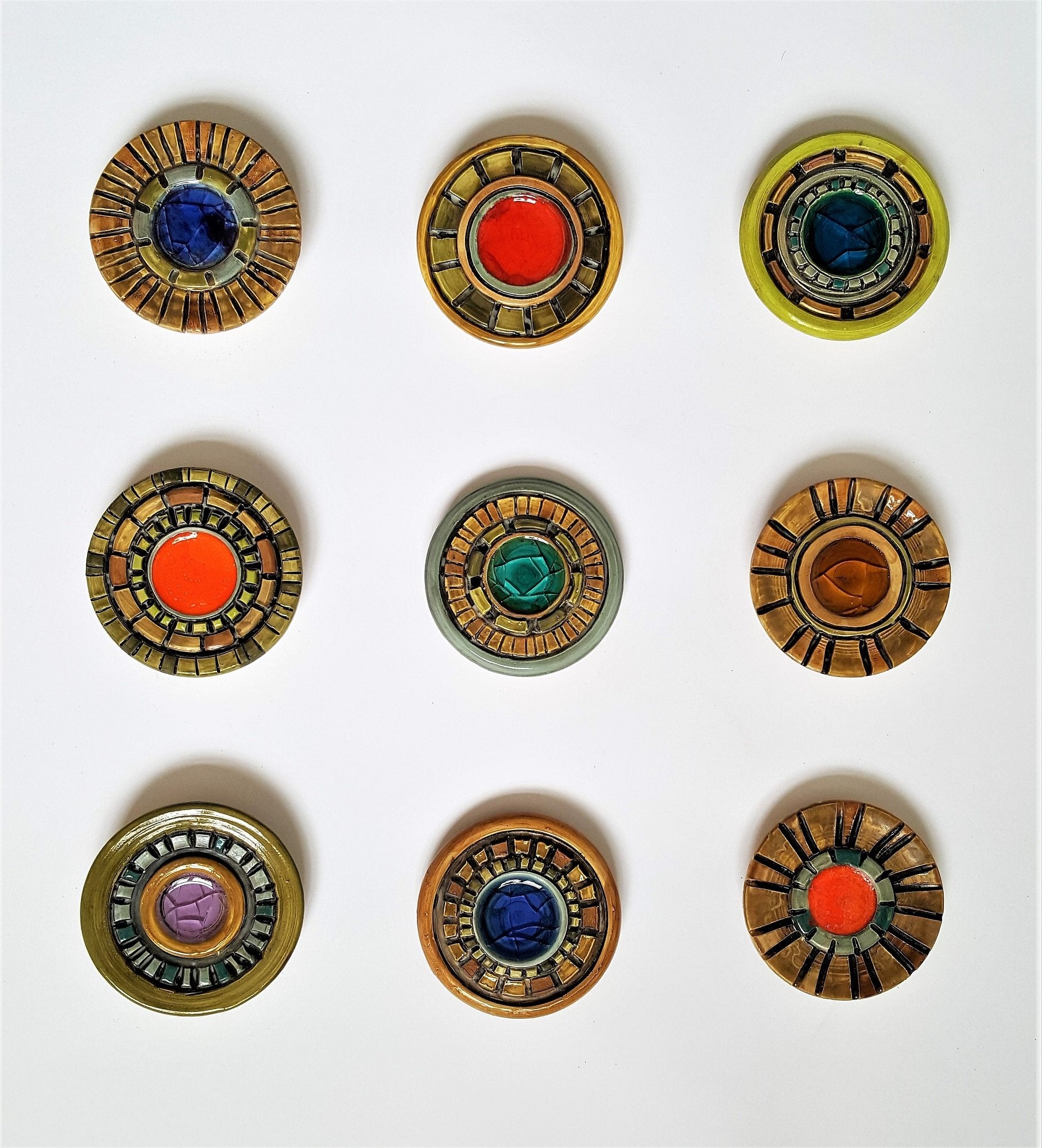 Wall Jewel Circle Grid