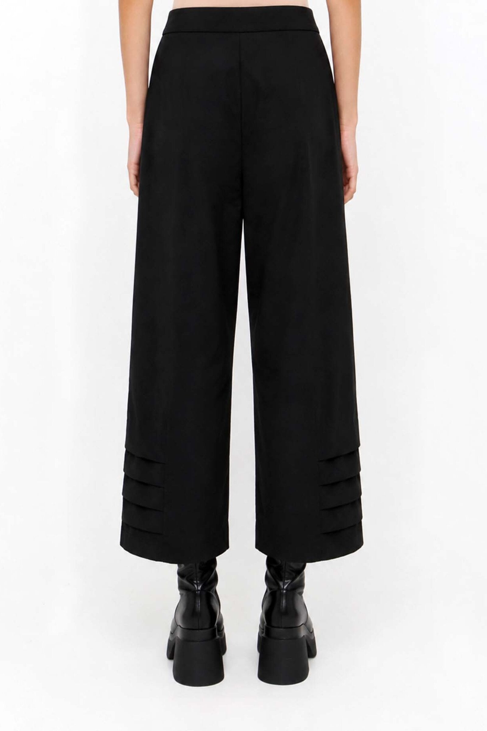 Guard Crop Pant