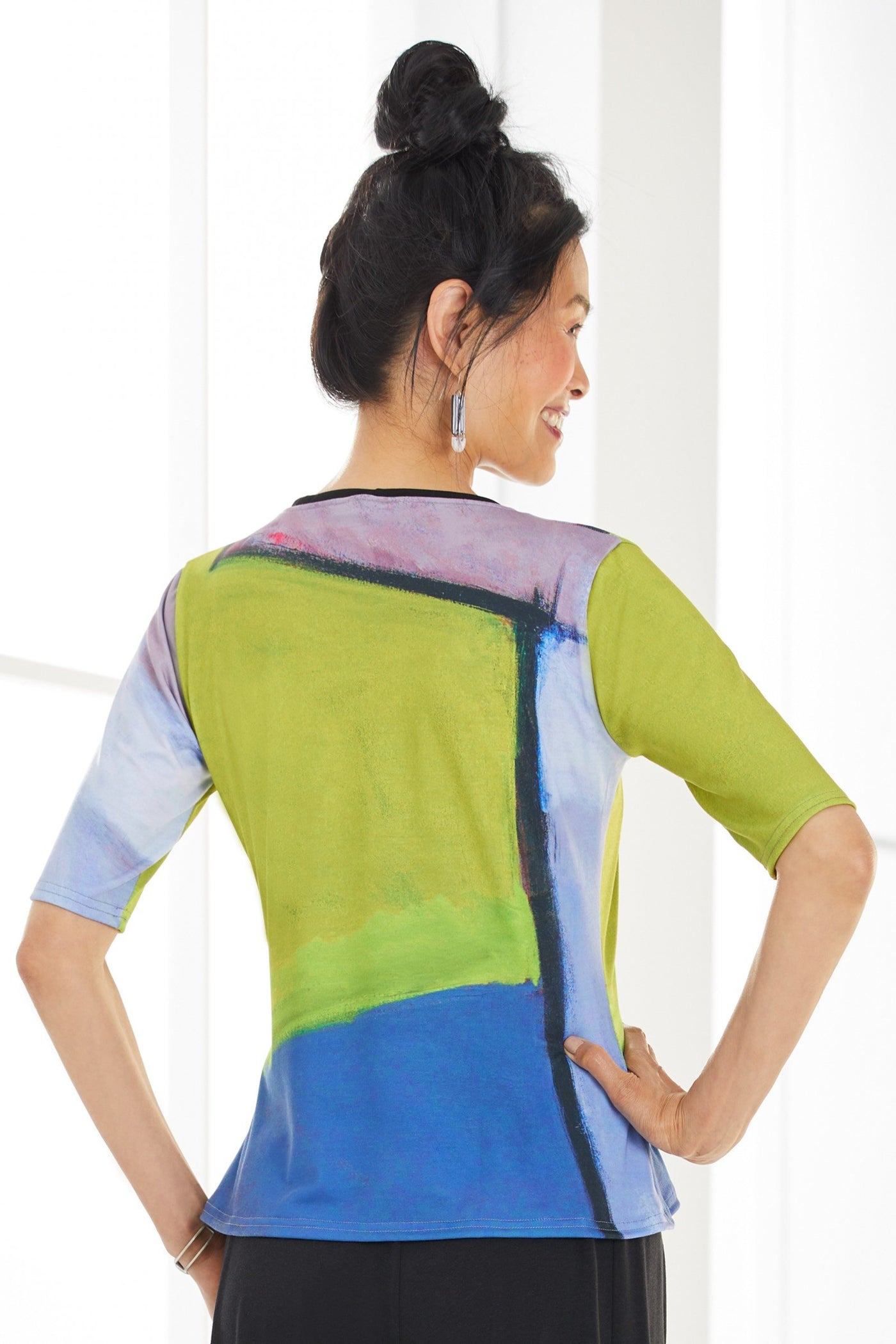 lime/blue brush, back view