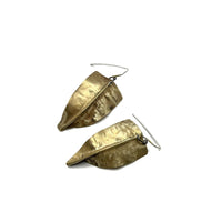 Shield Earrings No. 3890