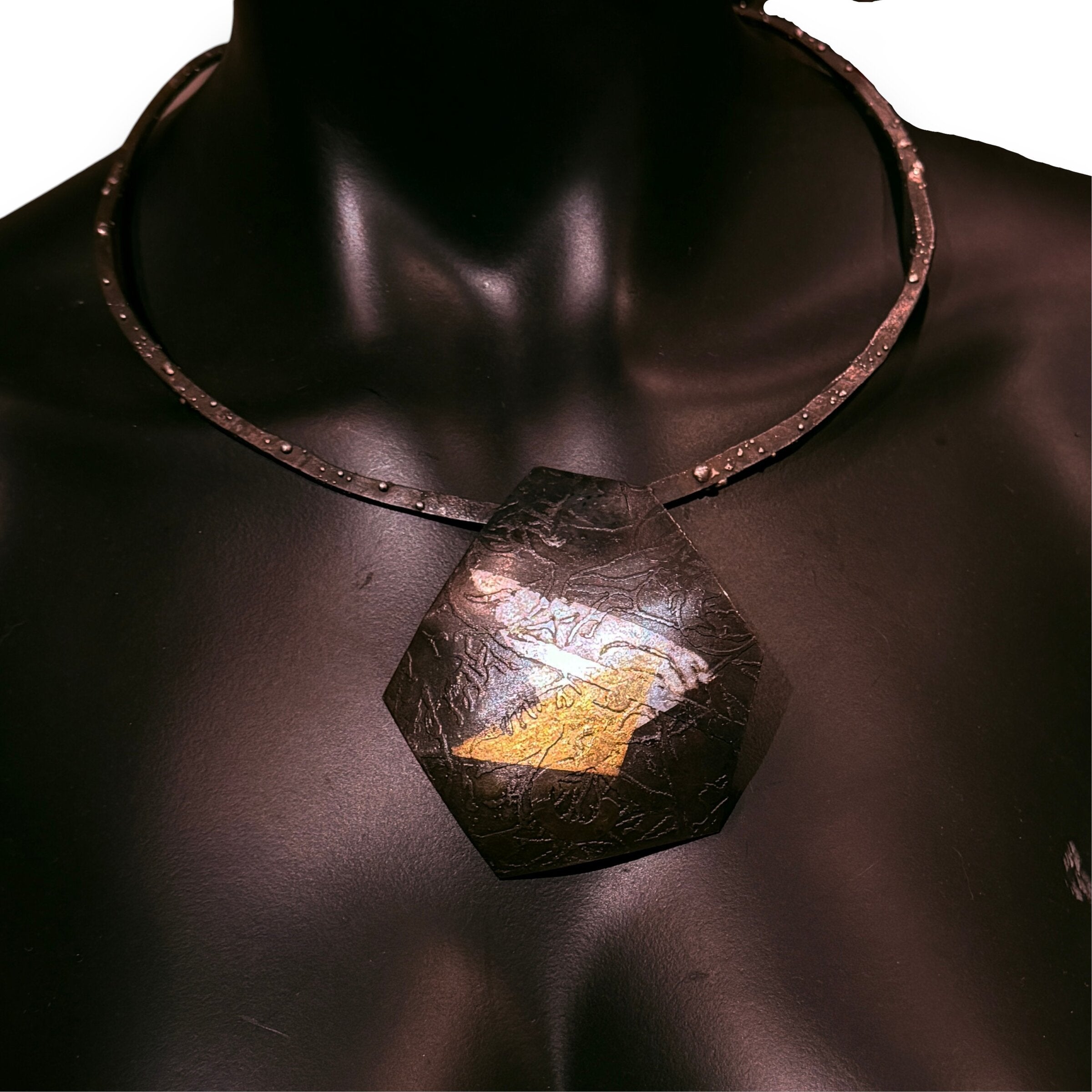 Senko Pendant