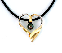 Bimetal with Tahitian Pearl
