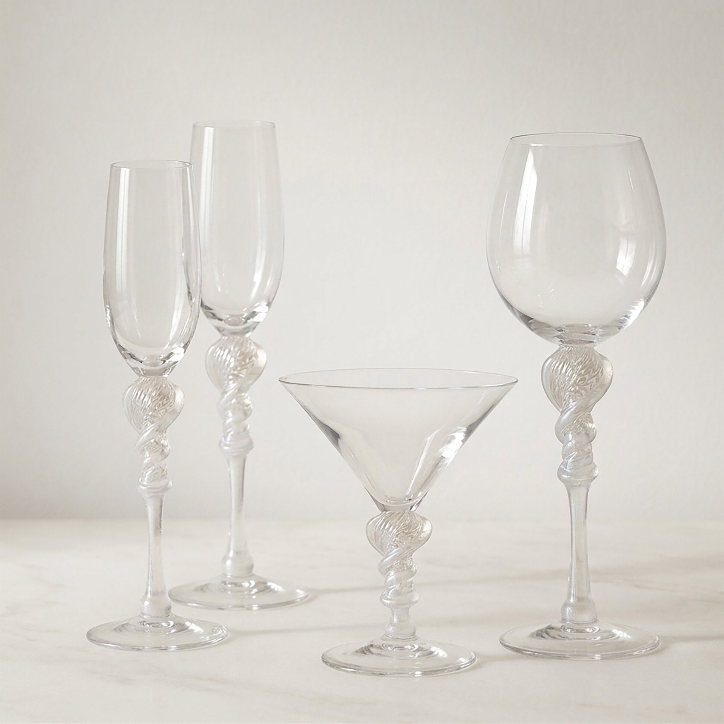 2 flutes, short martini, white wine