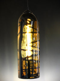 amber (lit)