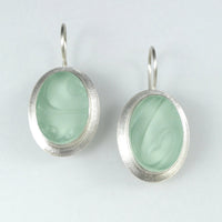 Medium Oval Wire Earrings