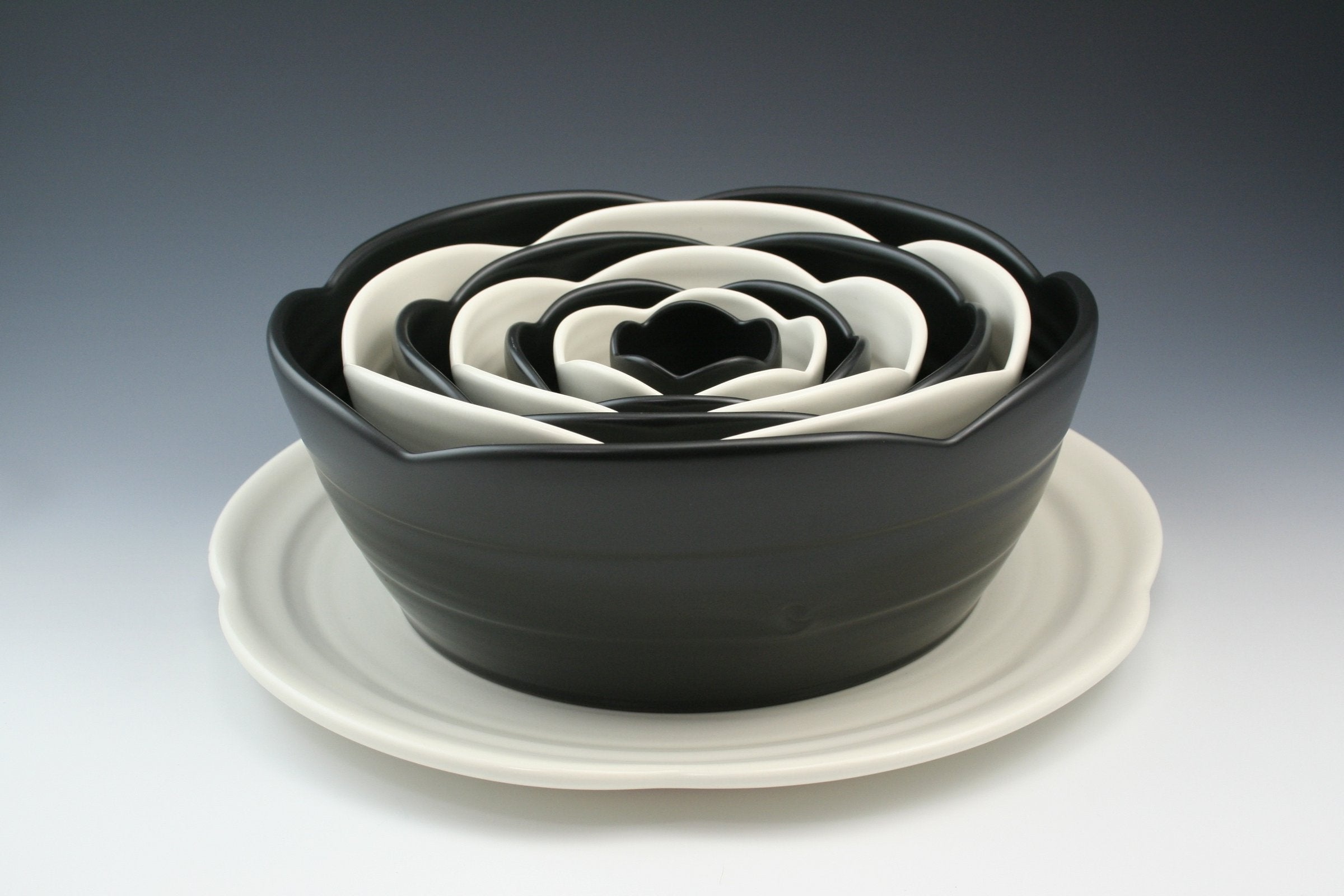 Tuxedo Nesting Bowl Set