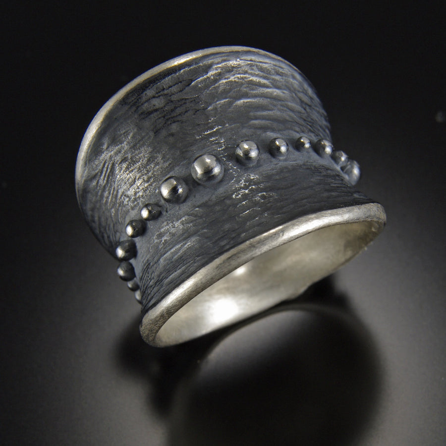 bumpy belted ring