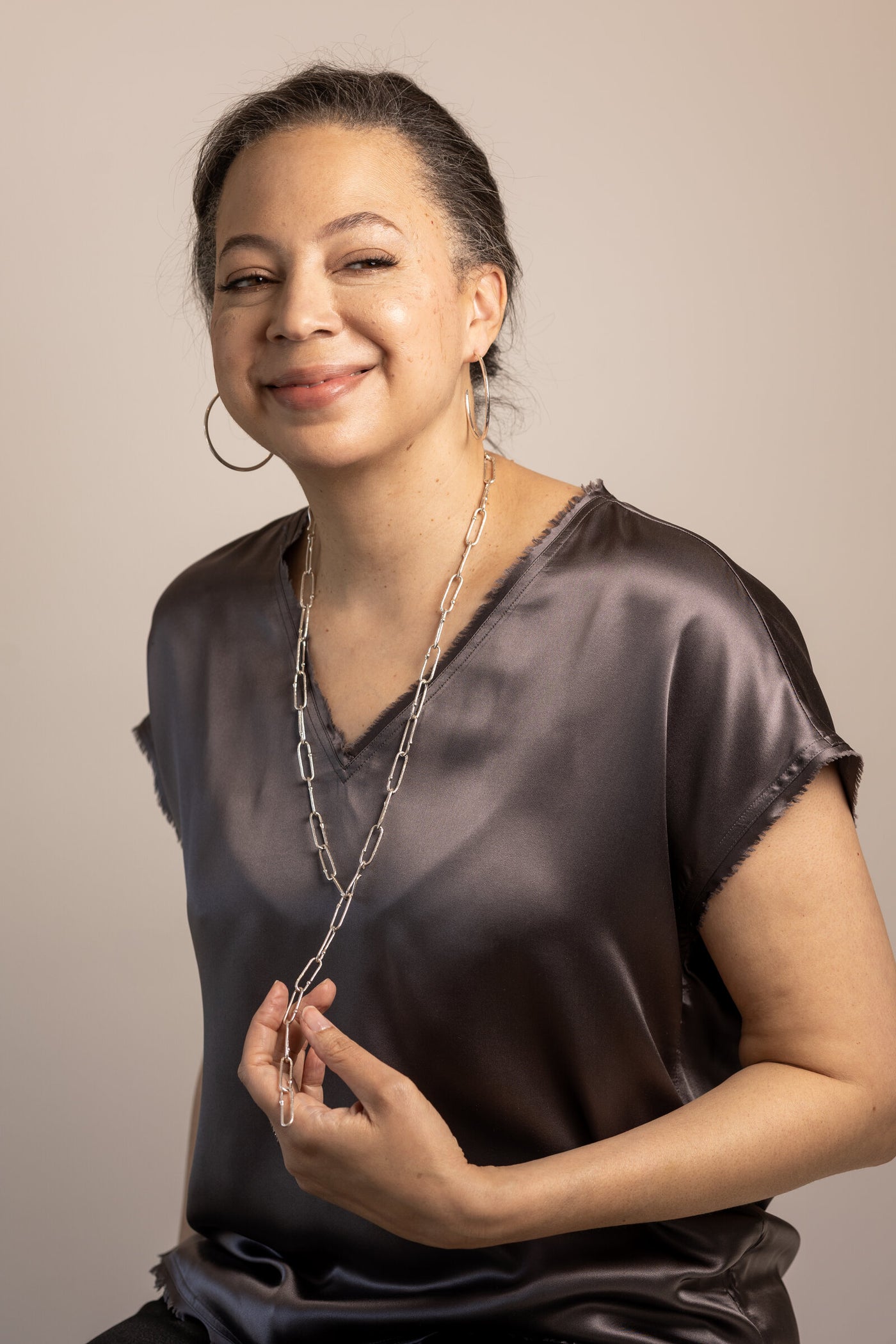 showing multiple link necklaces connected together