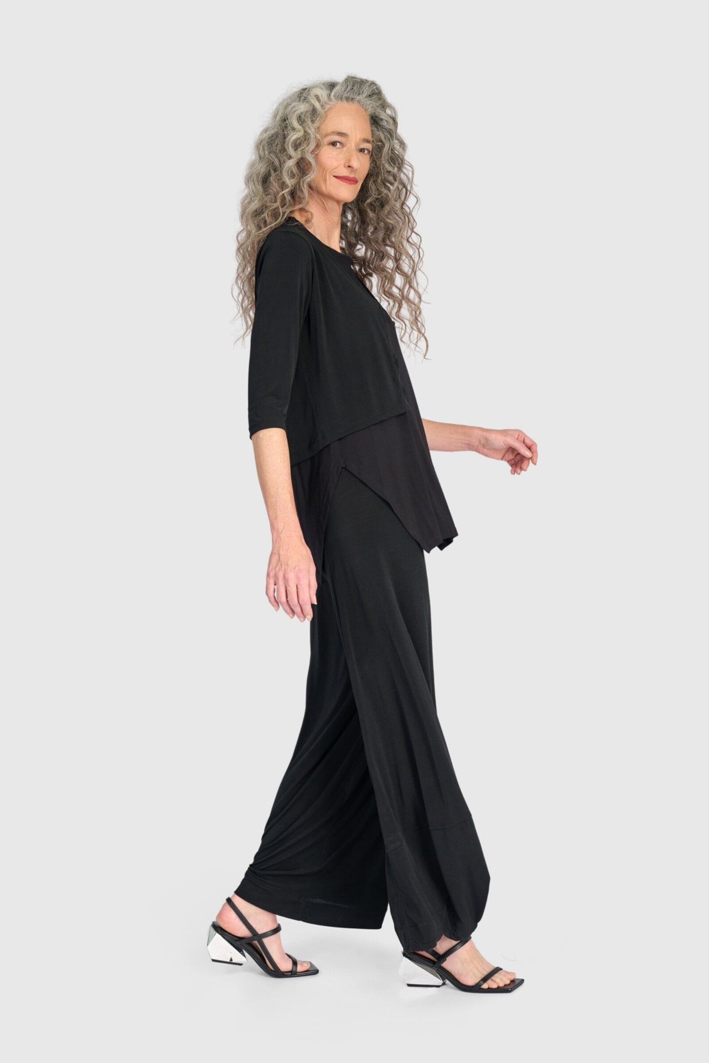 Essential Slinky Cropped Cardigan