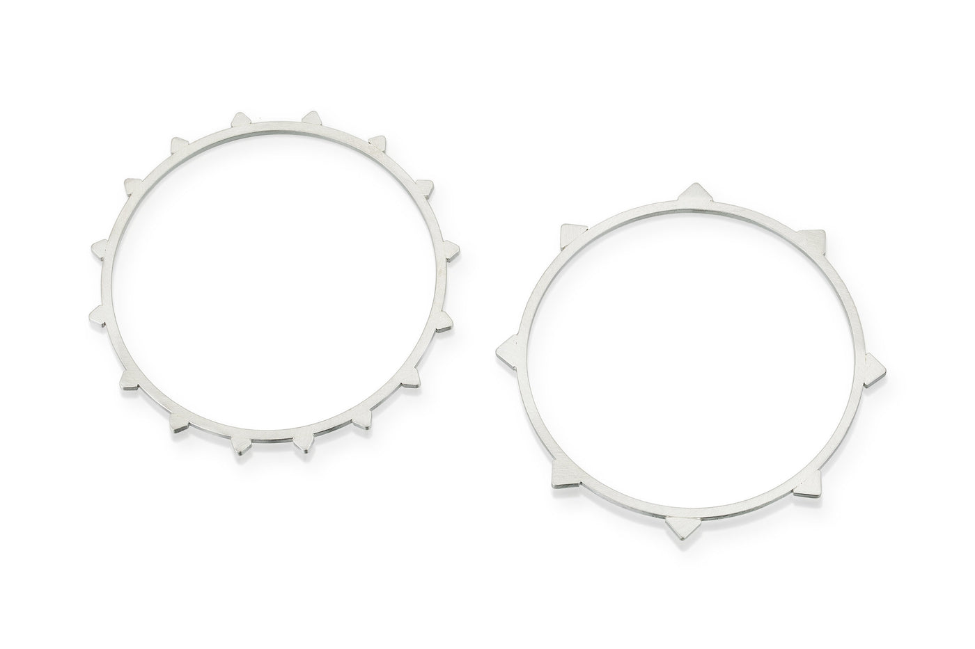 left to right: small spikes, big spikes