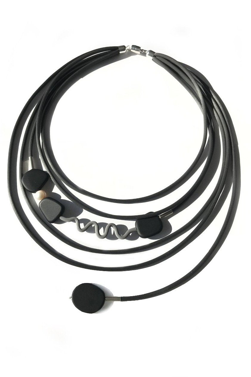 Misty Black Necklace