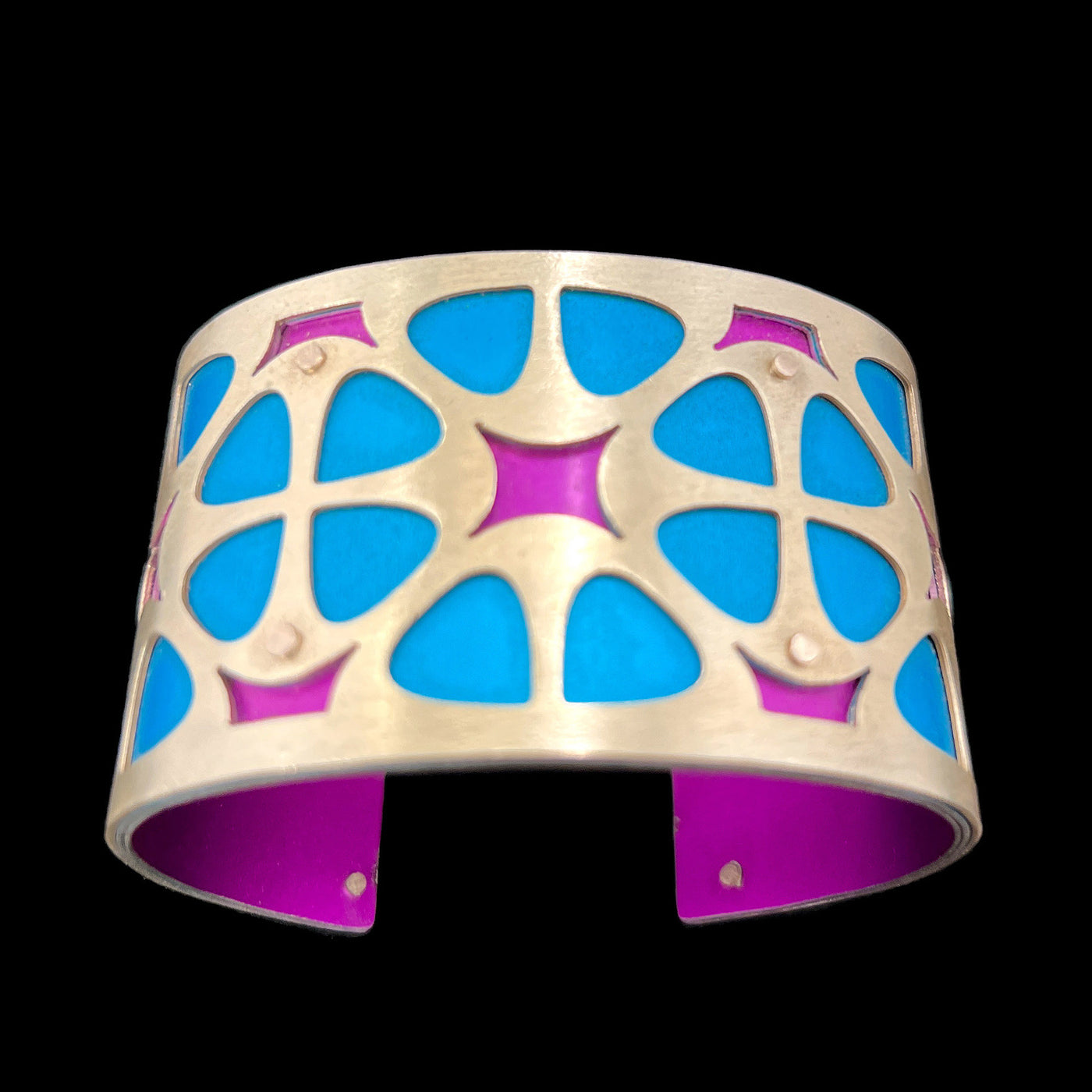 turquoise/magenta