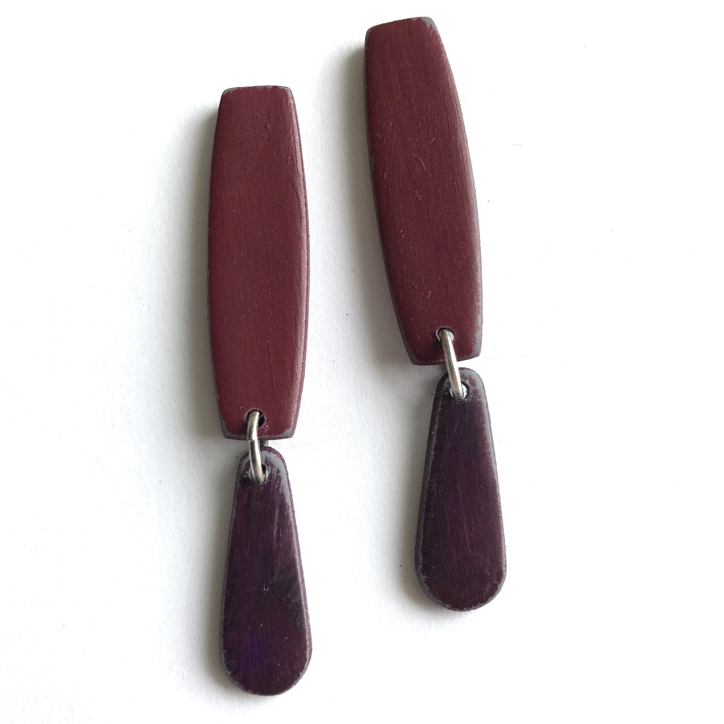Dark Red/Eggplant