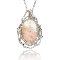 Plume Agate Pendant | Photo by Berlian Arts